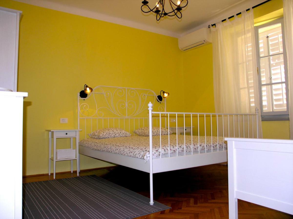 Holiday Home Lija Center Rab Town Exterior photo
