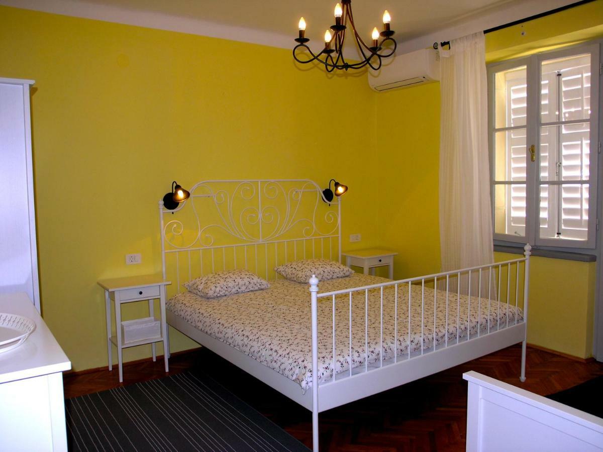 Holiday Home Lija Center Rab Town Exterior photo